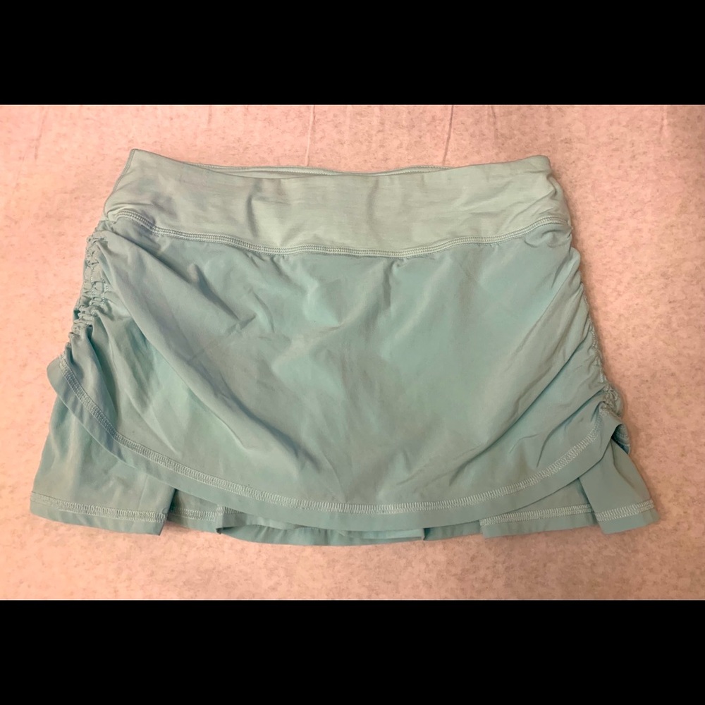 Lululemon size 6 tennis running skirt light aqua